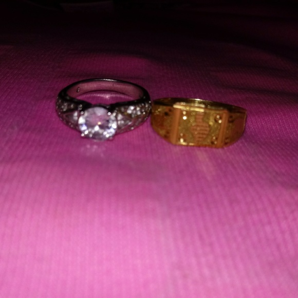 SOLD - Picture 2 of 4